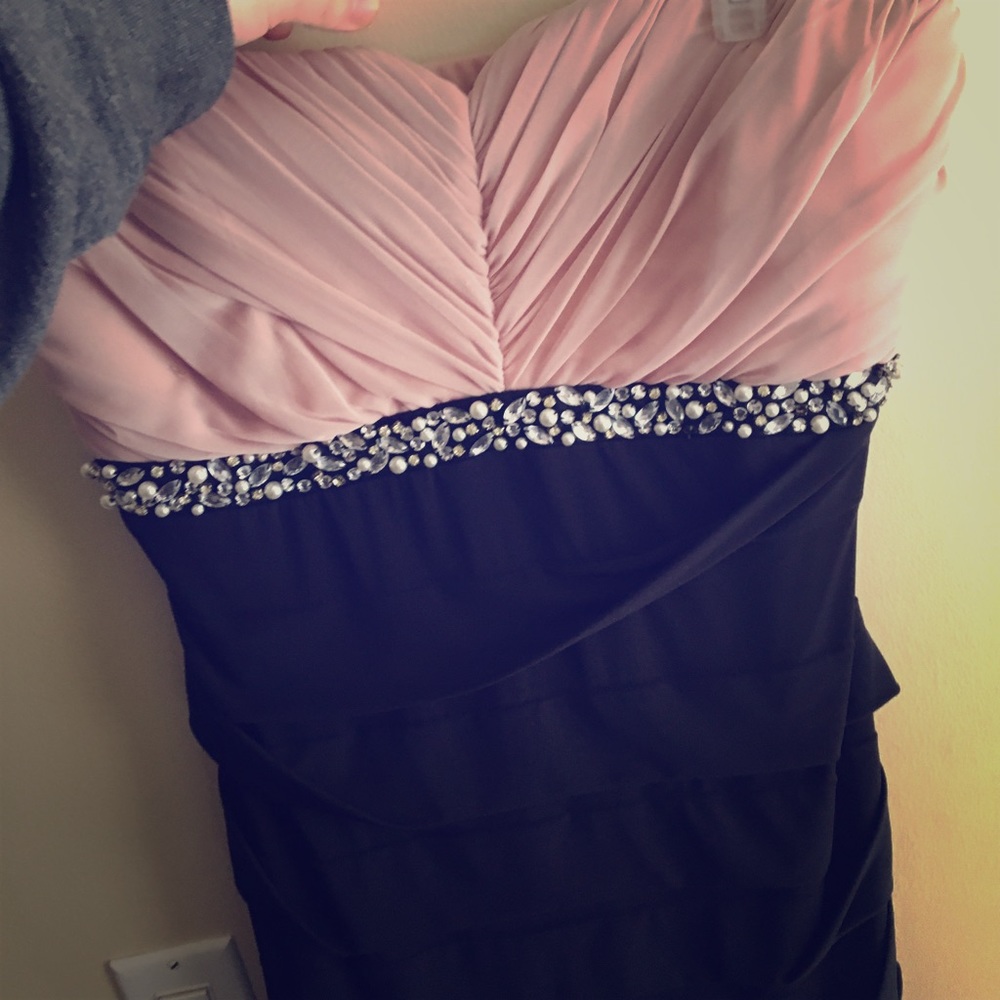 City Triangles Size Xl Women’s Dress